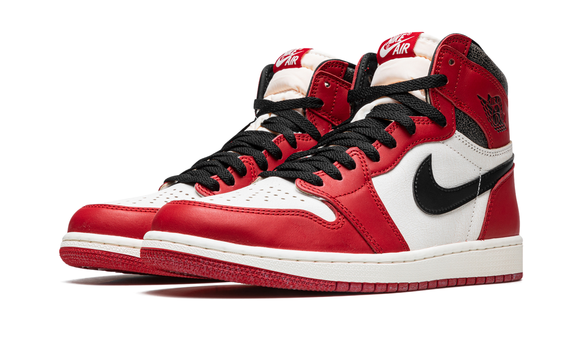 Air Jordan 1 Retro High OG "Chicago Lost and Found" DZ5485 612